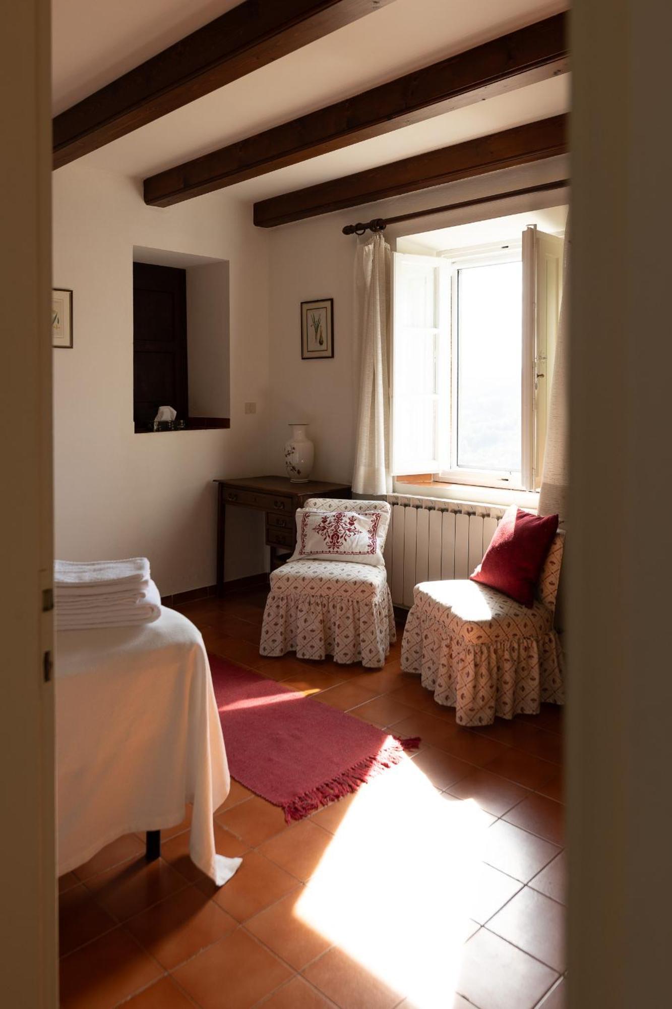 普拉托韦基奥Castello E Borgo Di Porciano别墅 外观 照片